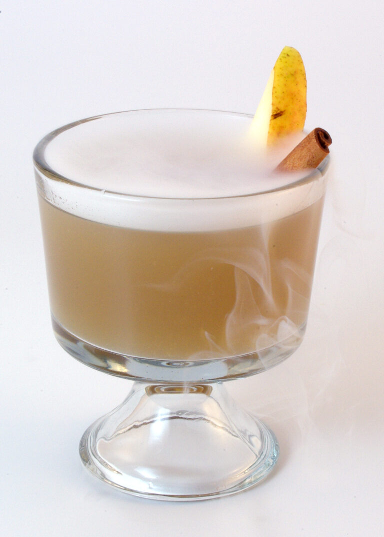 Spiced Pear Toddy