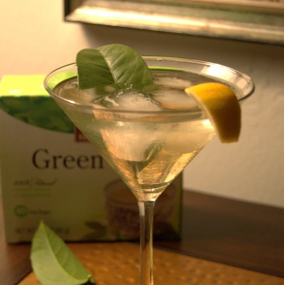 Green Tea and Ginger Cocktail