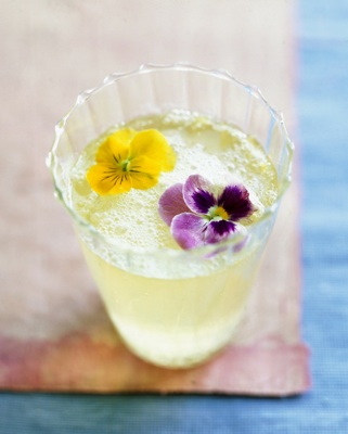 Blooming Fizz